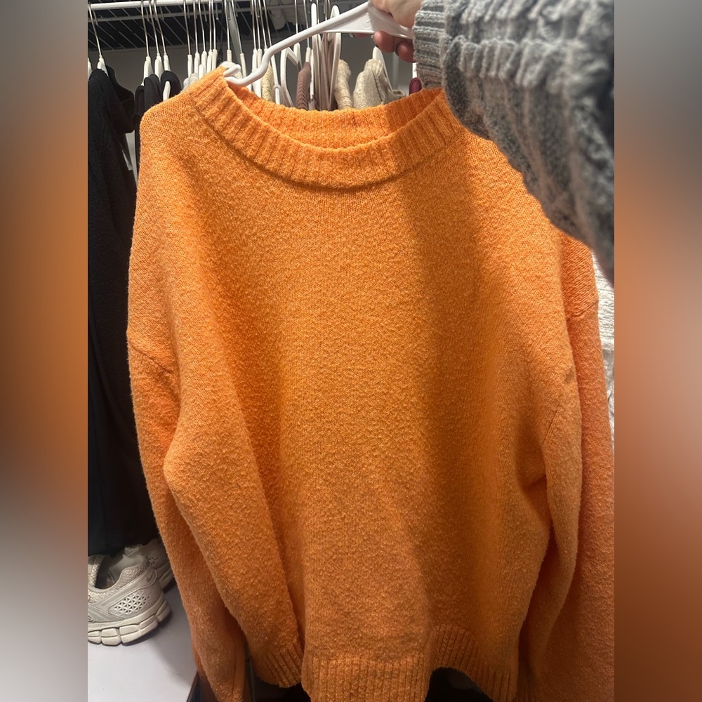 American eagle sweater